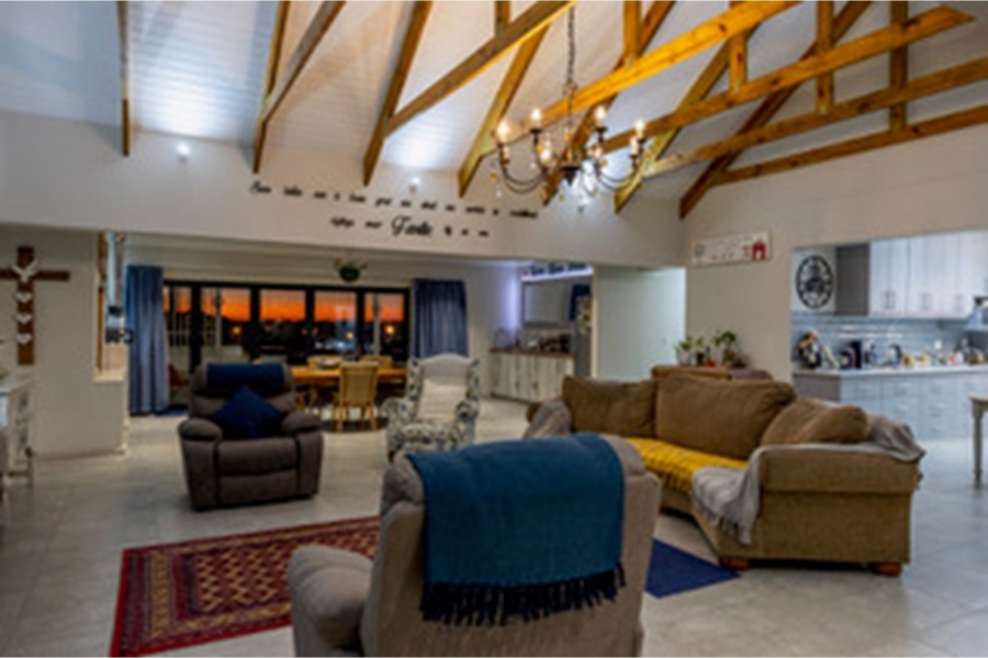 5 Bedroom Property for Sale in Da Gama Bay Western Cape